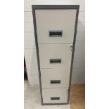 A four drawer metal filing cabinet with keys (H122cm Sq40cm)