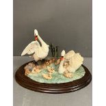 A Country Artists model Swan-Family Group