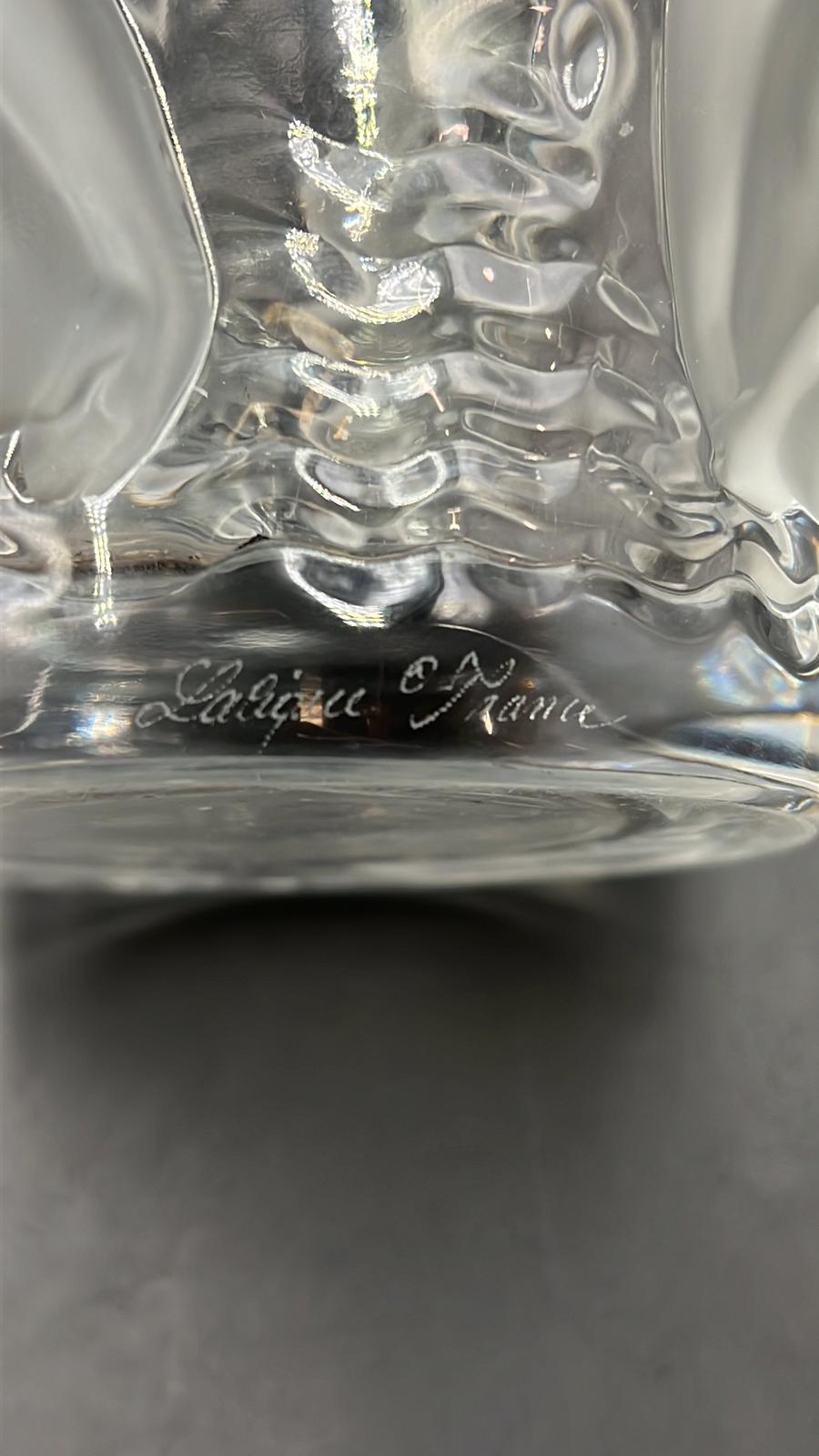 An etched celery vase H 21.5cm - Image 2 of 5