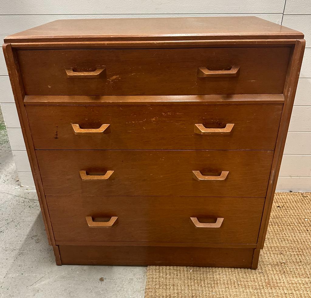An early Mid Century G-Plan chest of four drawers (H86cm W76cm D45cm)