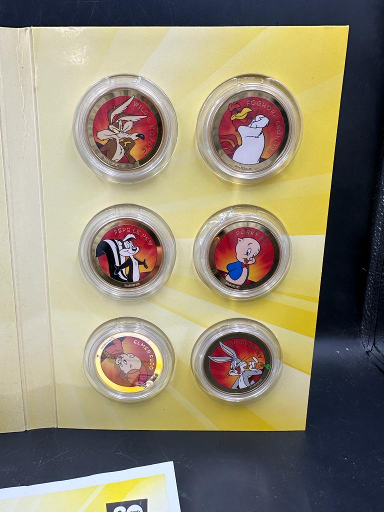 A boxed set Loony Tunes Official Commemorative medals - Image 3 of 4