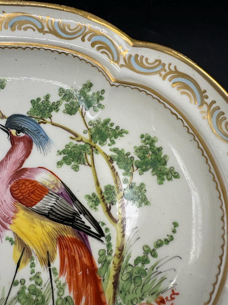 A French hard paste hand painted faux Chelsea dish - Image 3 of 5