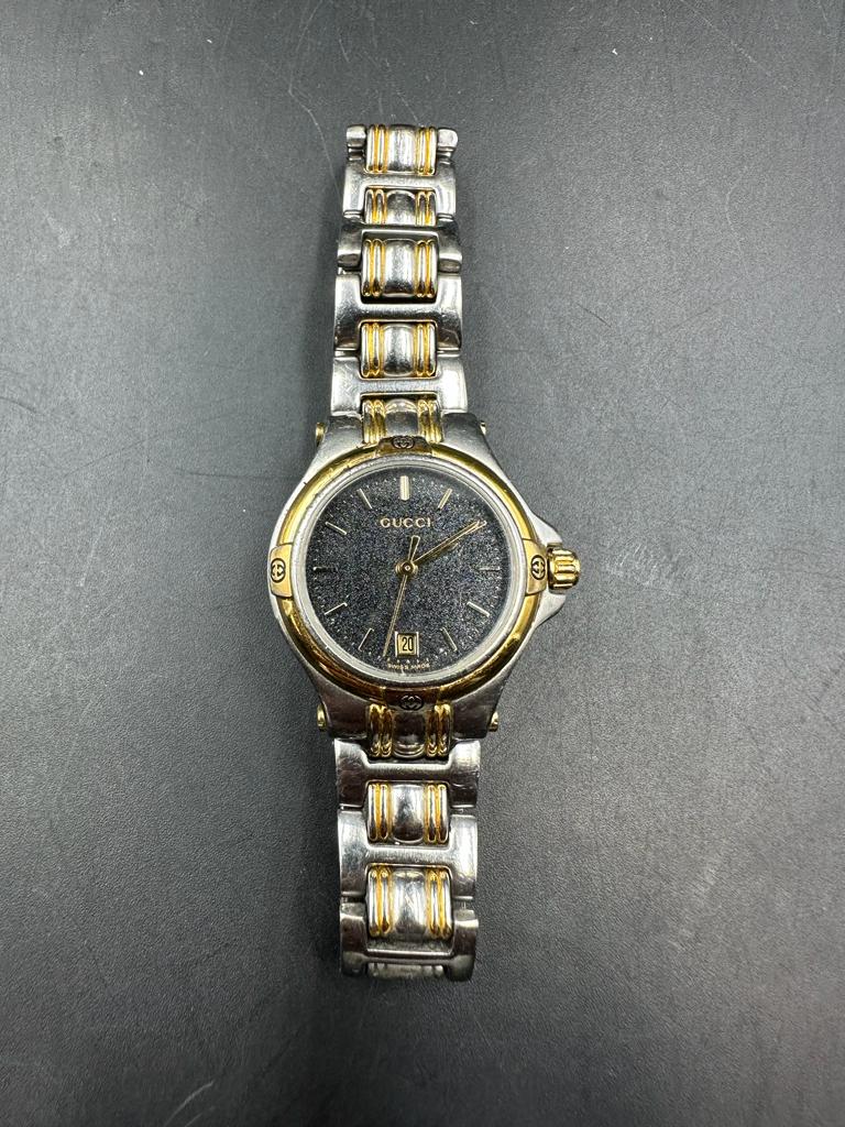 A GUCCI ladies watch in box with papers - Image 4 of 5