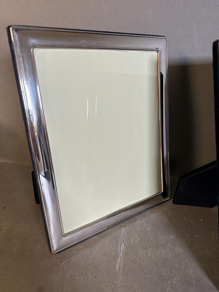 A selection of three silver picture frames, largest is 32 cm x 27.5 cm - Image 5 of 5