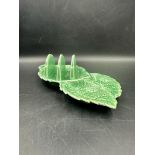 A green cabbage ware toast rack