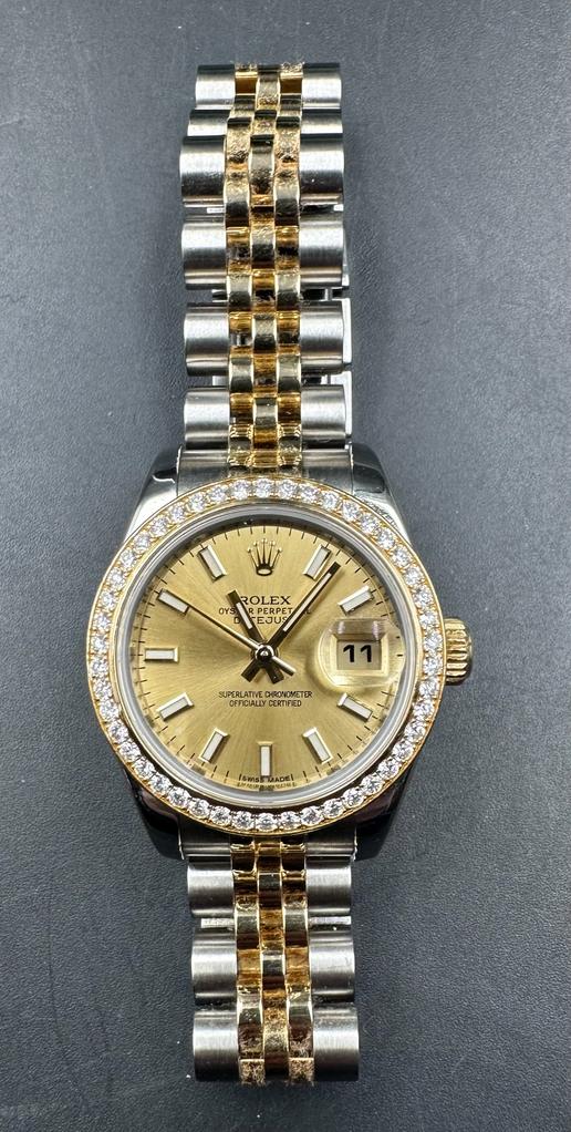 A Ladies Rolex Oyster Perpetual Datejust with diamond bezel, two tone gold and silver wristwatch - Image 8 of 8