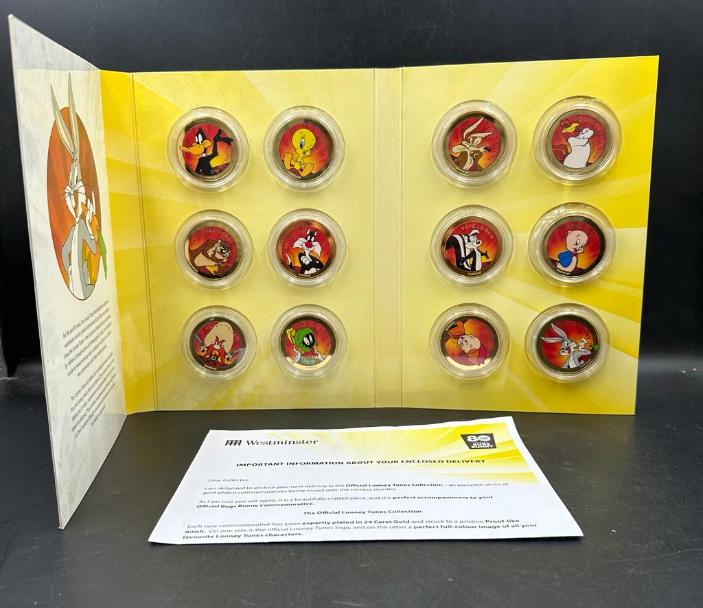 A boxed set Loony Tunes Official Commemorative medals