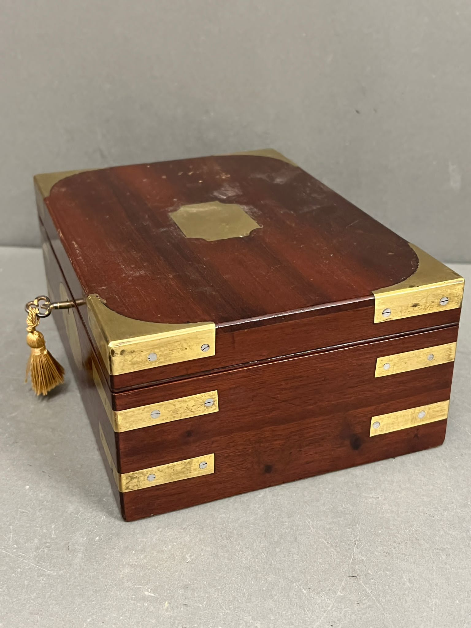 A brass banded watch box with key, two watches. - Image 3 of 3