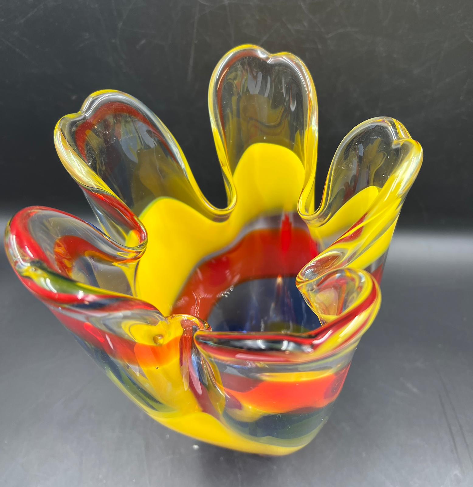 Art glass vase in the style of Japanese Iwatsu (H23cm) - Image 2 of 3