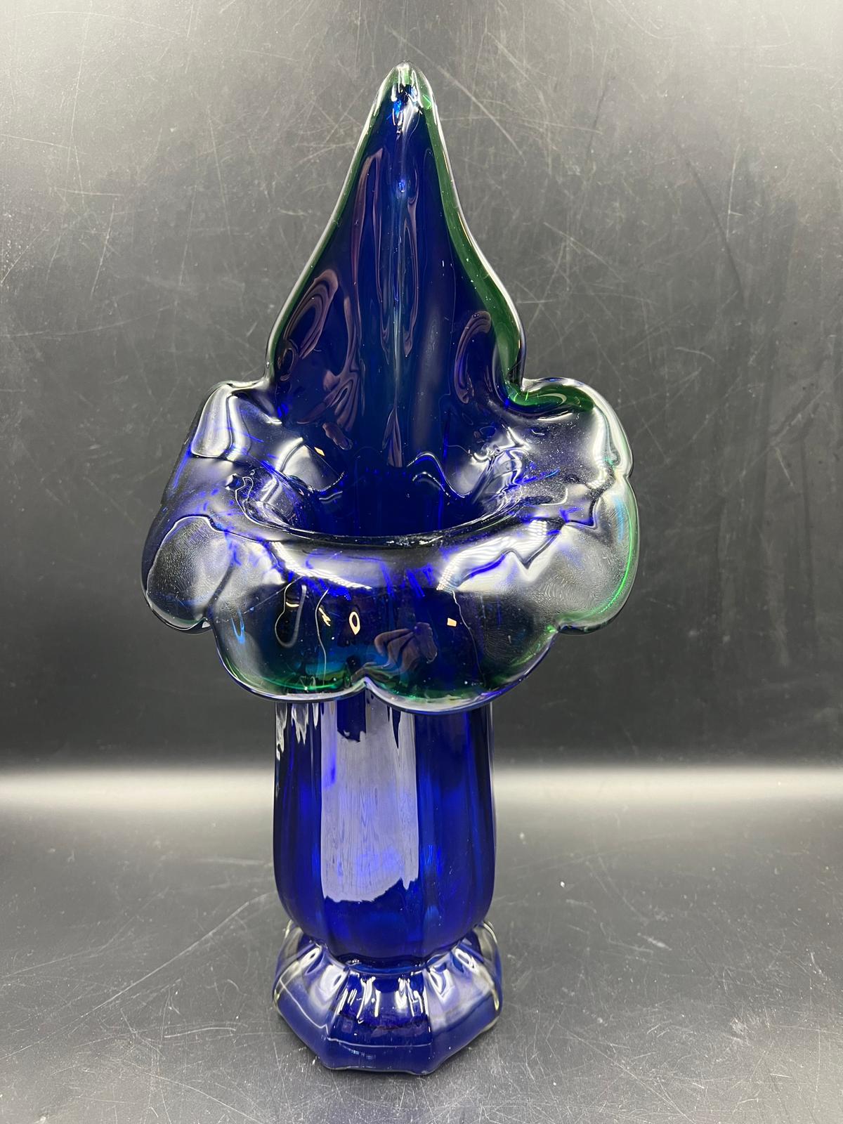 Murano glass "Calla Lily" vase (H37cm) Condition Report light scratches to base- overall all good - Image 2 of 5