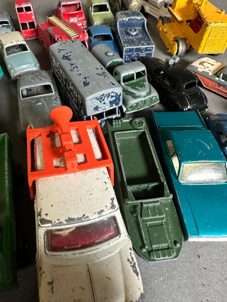 A selection of play worn Diecast toy cars to include Matchbox and Dinky, etc - Image 3 of 10