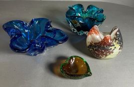 For pinched Art glass bowls various colours (W21cm) Condition Report Good condition