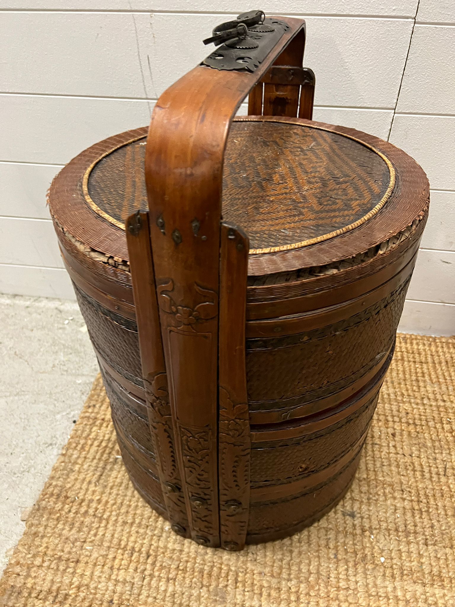 An Asian wedding basket (H64cm Dia42cm) - Image 5 of 5