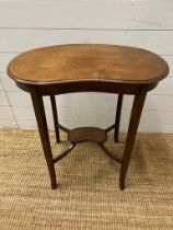 A kidney shaped side table on tapering out swept legs (H68cm W62cm D36cm)