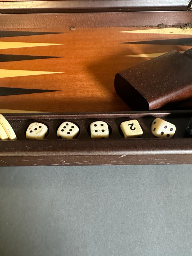 A Backgammon set - Image 2 of 4