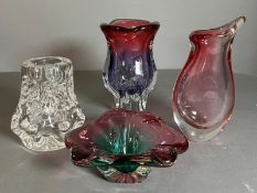 Four Art glass vases and dishes of various sizes (H19cm) Condition Report light scratches