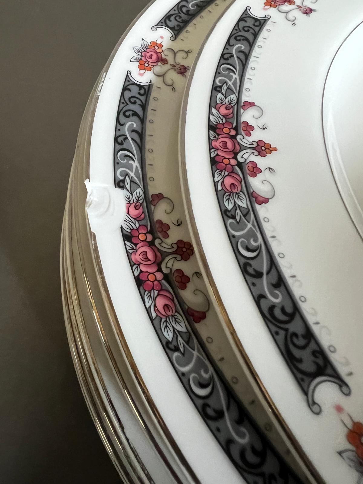 A part dinner service by Ranmaru "Crescent" Condition Report One dinner plate is chipped the rest is - Image 2 of 7