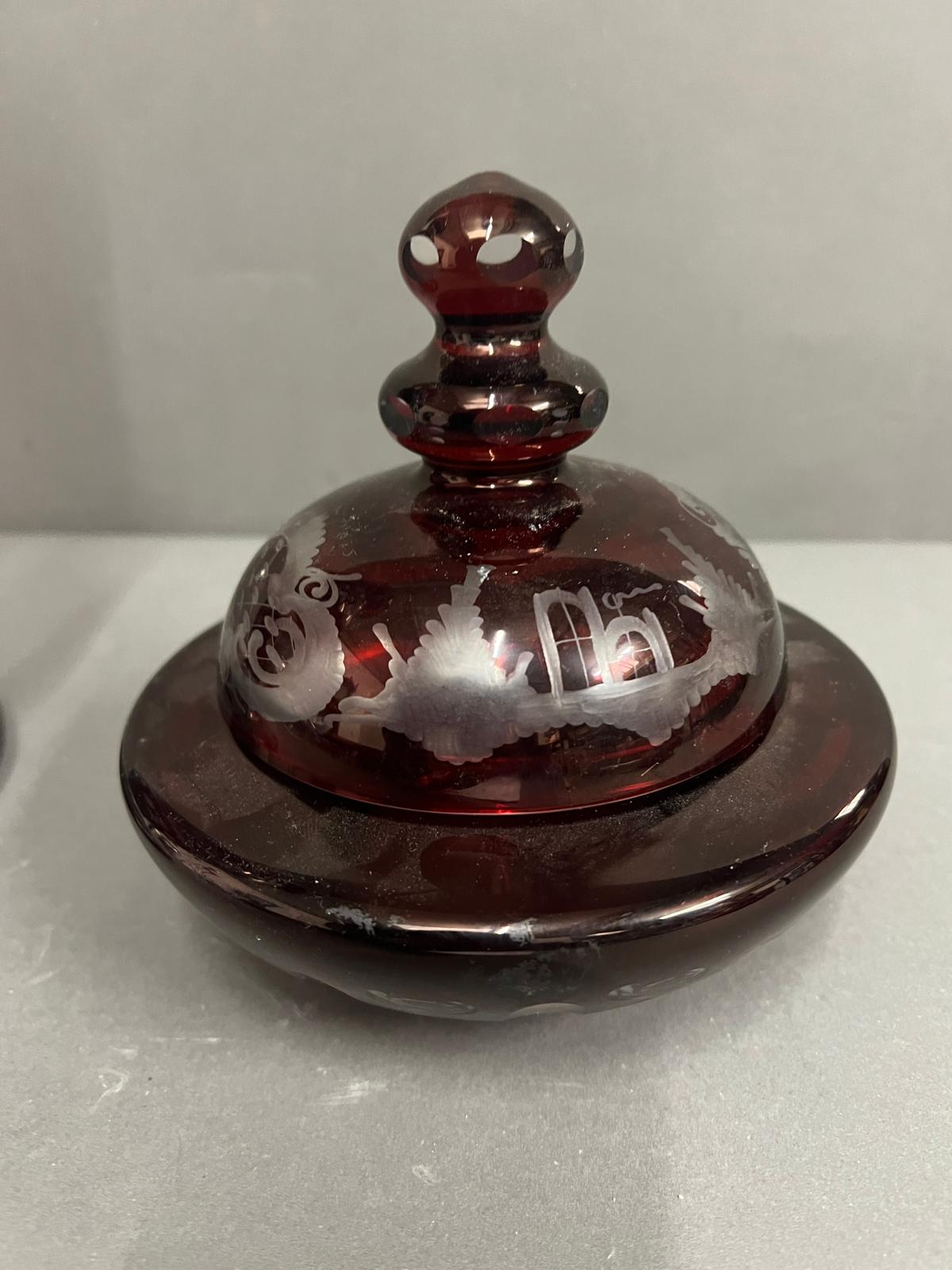 An encased Bohemian glass vase and lidded dish (H32cm) - Image 5 of 5