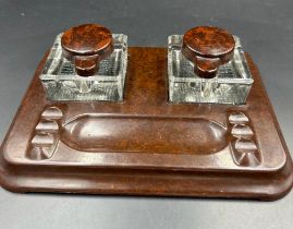 A Bakelite inkstand and desk tidy.