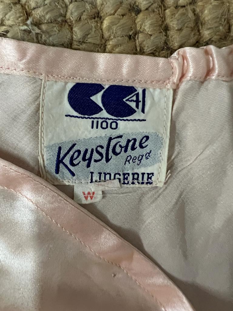 Vintage silk lingerie - Image 2 of 2
