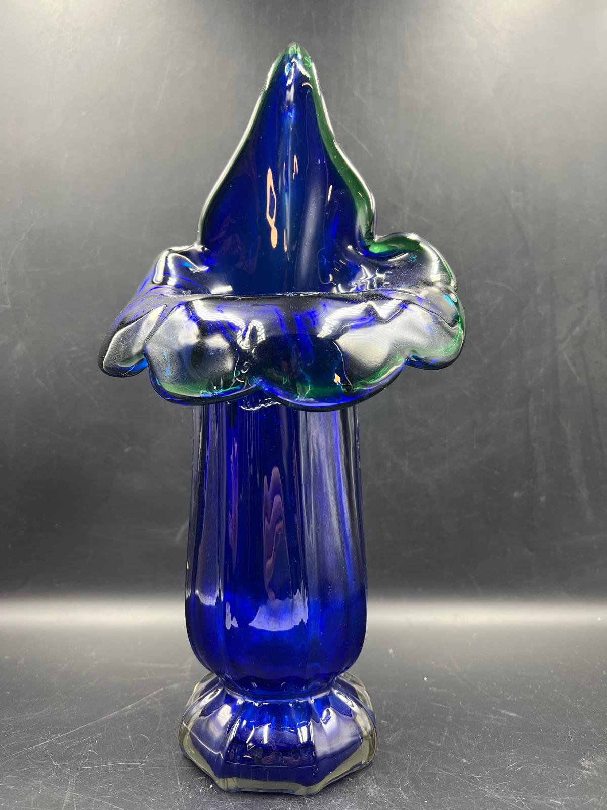 Murano glass "Calla Lily" vase (H37cm) Condition Report light scratches to base- overall all good - Image 3 of 5