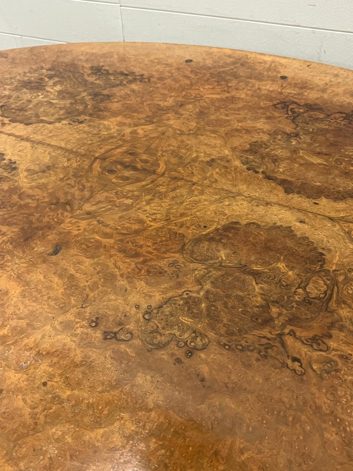 A burr walnut loo table (H70cm W146cm D110cm) - Image 3 of 5
