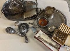 A selection of silverplate items to include trays, lighter etc