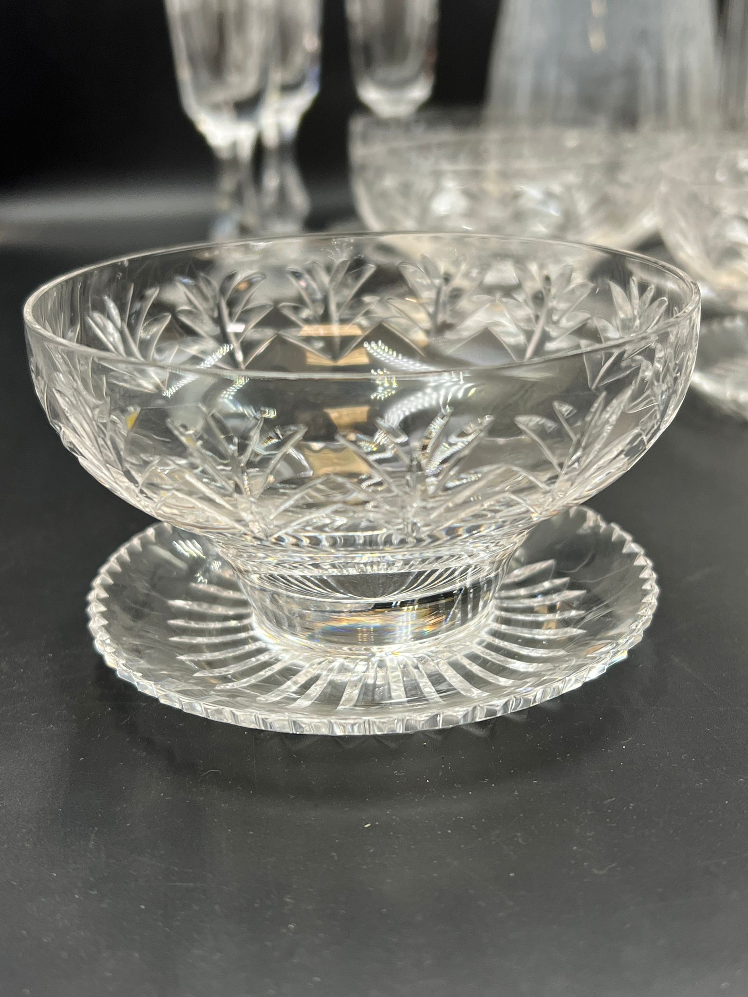 A selection of cut glass decanters, water jugs and stemmed bowls - Image 3 of 4