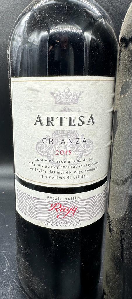 A selection of three Spanish wines to include a Paciencia Toro 2003, Roble 2009 and an Artesa - Image 4 of 4