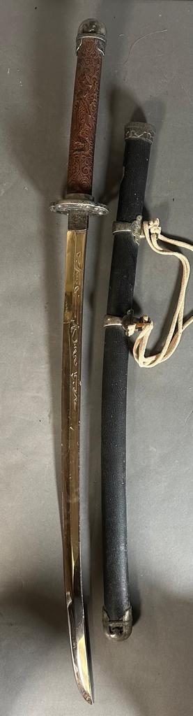 A wakizashi style wall hanging Japanese sword and matching dagger - Image 4 of 7