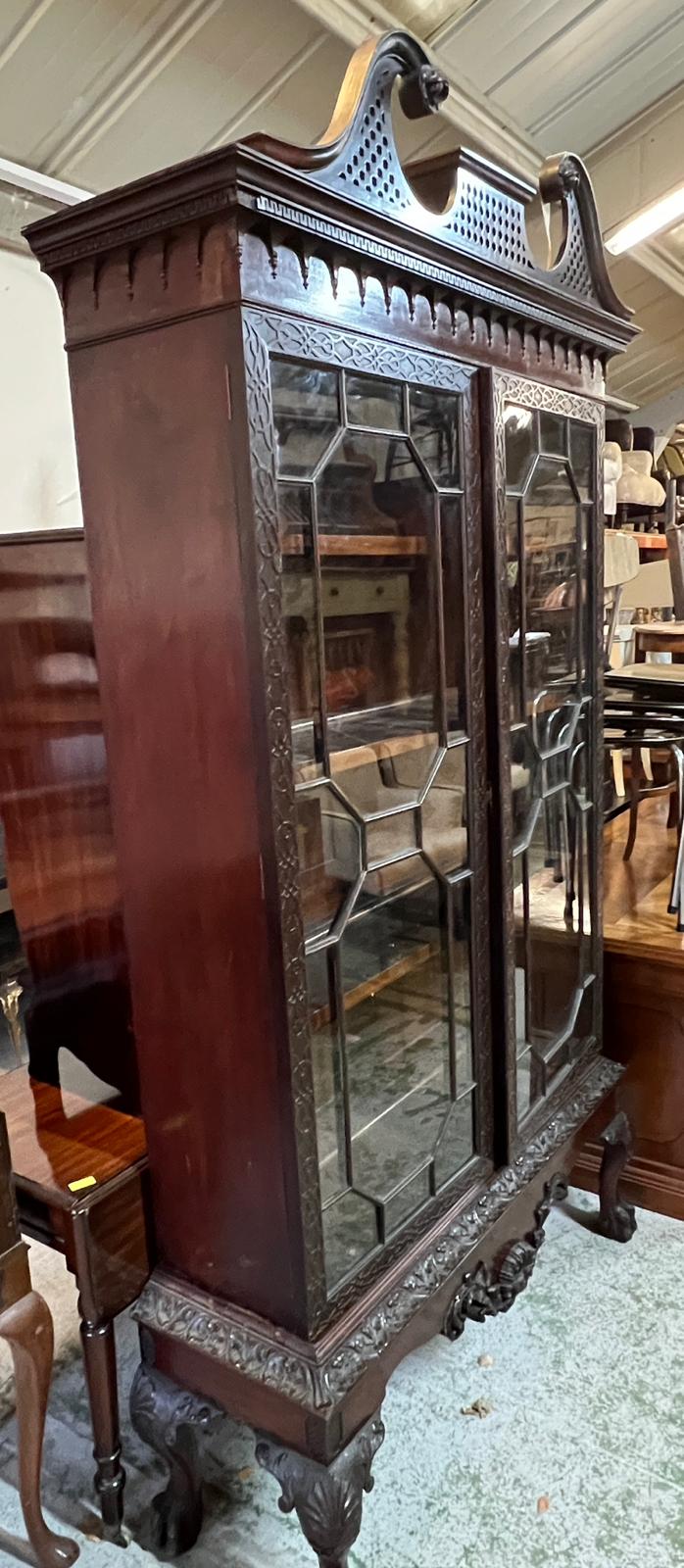 Georgian glazed library cabinet with scrolling cornice, carved framed glazed doors opening to pegged - Image 4 of 12