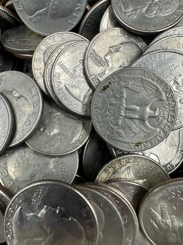 A quantity of USA quarter cent coins in wooden cigar box - Image 4 of 4