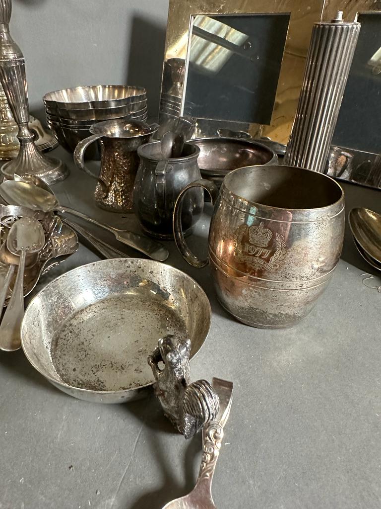 A quantity of silver plate to include saucer boats, picture frames and candle sticks - Image 2 of 6