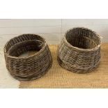 Four wicker Christmas tree skirt surround (H24cm Dia59cm)