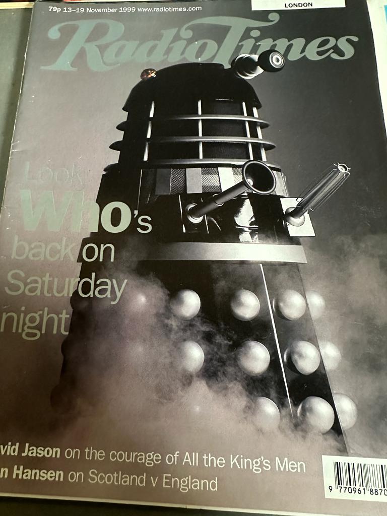 A selection of Doctor Who copies of the Radio Times to include the 1983 twentieth anniversary - Image 5 of 6