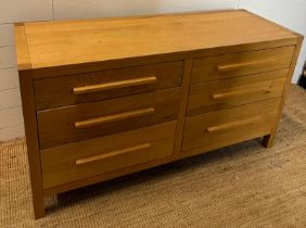 Ercol light oak Chiltern sideboard chest of drawers (H77cm W140cm D50cm)