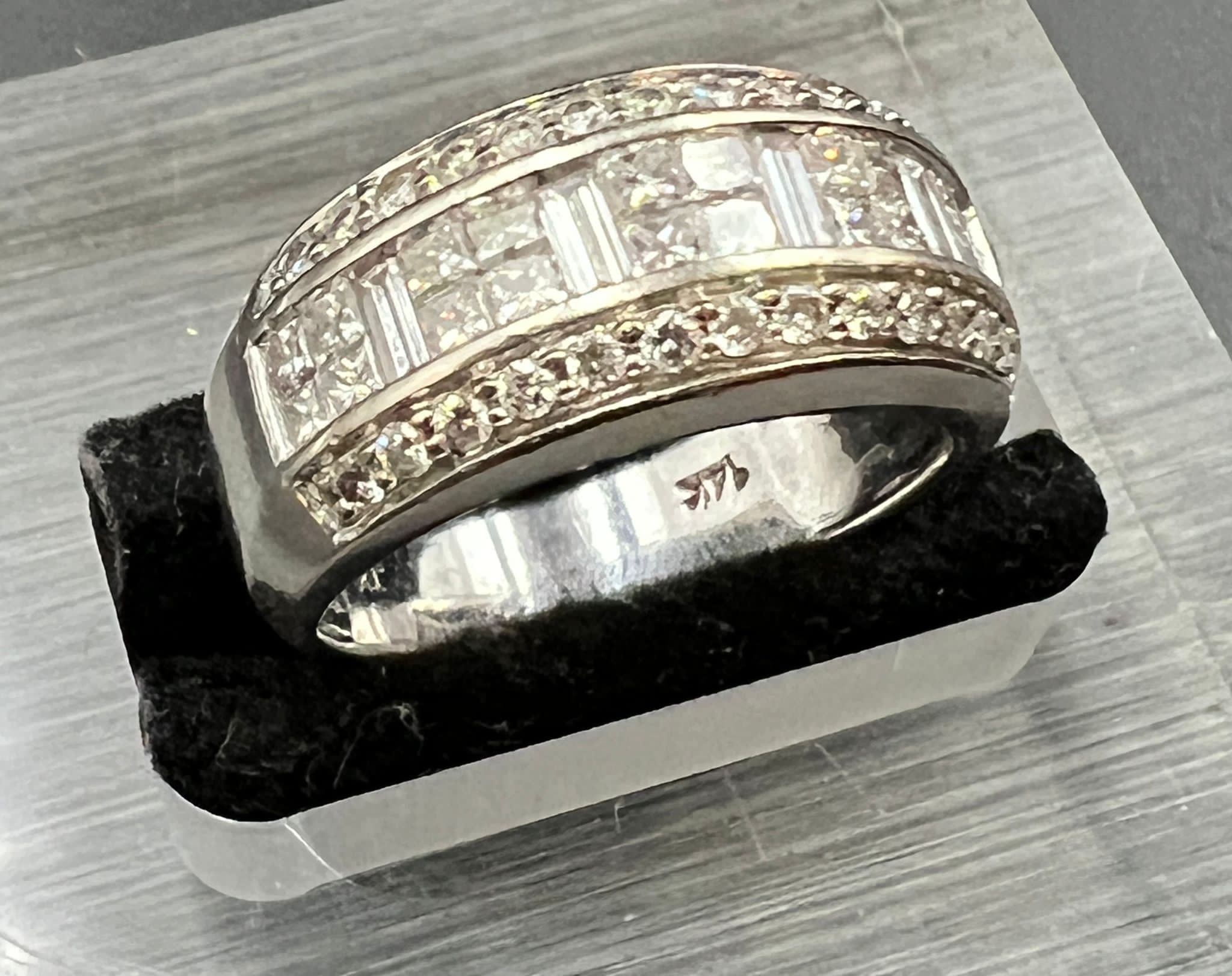 A 14ct white gold ring set with approximately 46 diamonds. Size N - Image 8 of 9