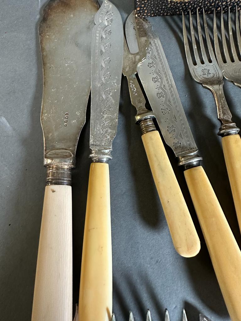 A selection of silver plated cutlery to include knives, forks and a case set of fish knives and - Image 4 of 10