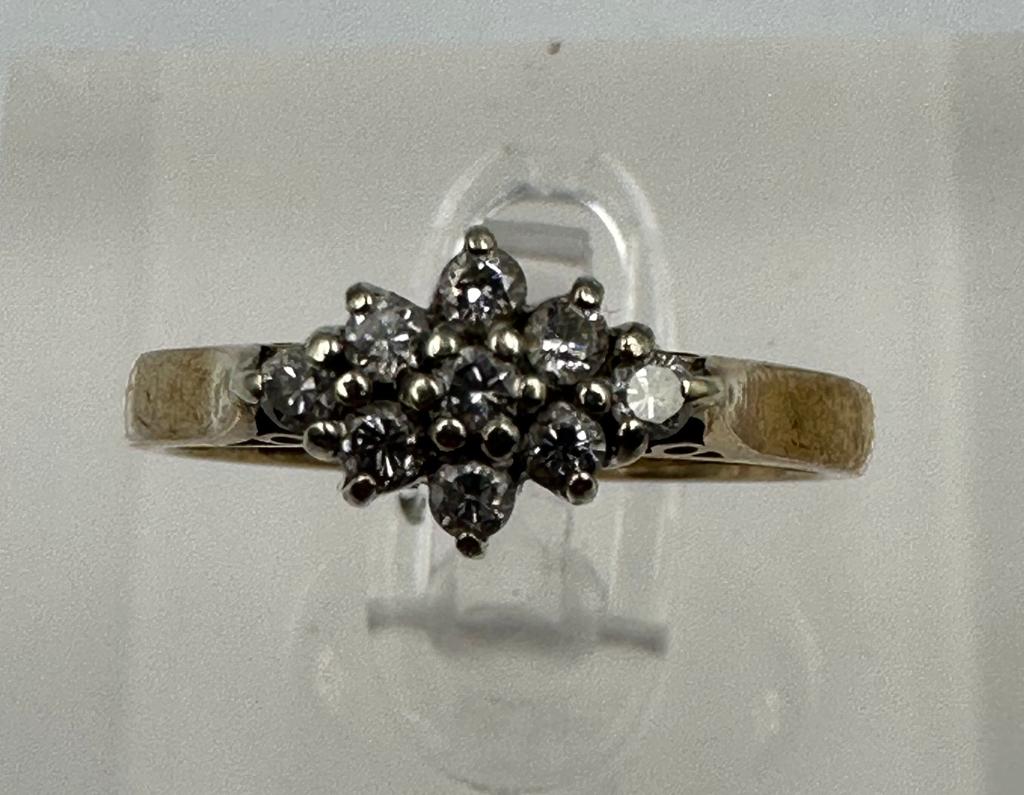 A 9ct gold ring with diamond cluster setting, approximate total weight 2.5g, size N - Image 2 of 4