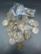 A quantity of Victorian pennies, circulated