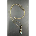 An Opal pendant on 9ct gold necklace (Approximate Total Weight 4.5g)