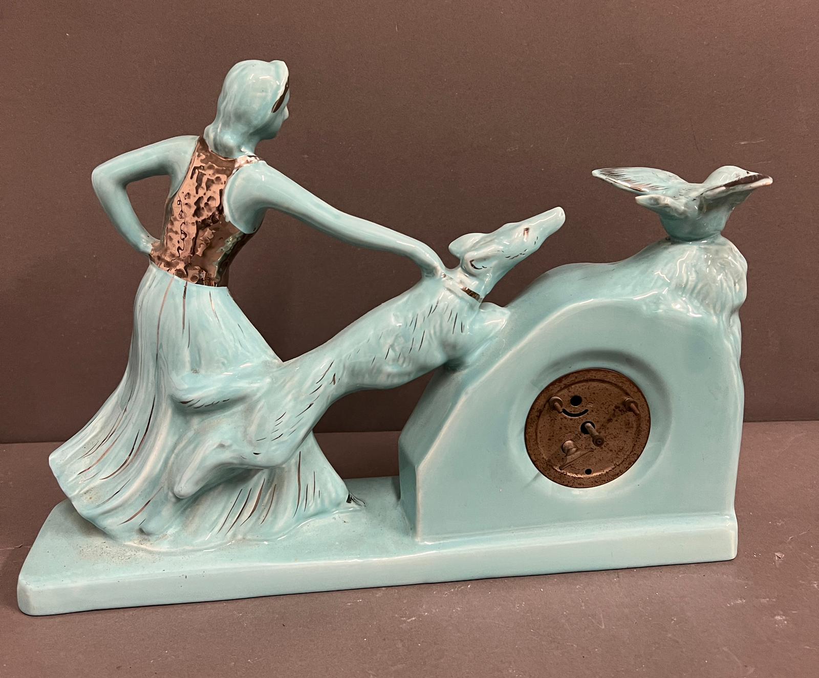 Art Deco French mantle clock, the ceramic lady holding her dog (H28cm W37cm) - Image 4 of 5