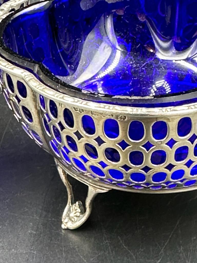 A pair of silver salts with pierced design and blue glass liners by Synyer & Beddoes, hallmarked for - Image 3 of 3