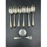 A small selection of silver items to include teaspoons, approximate total weight 65g.