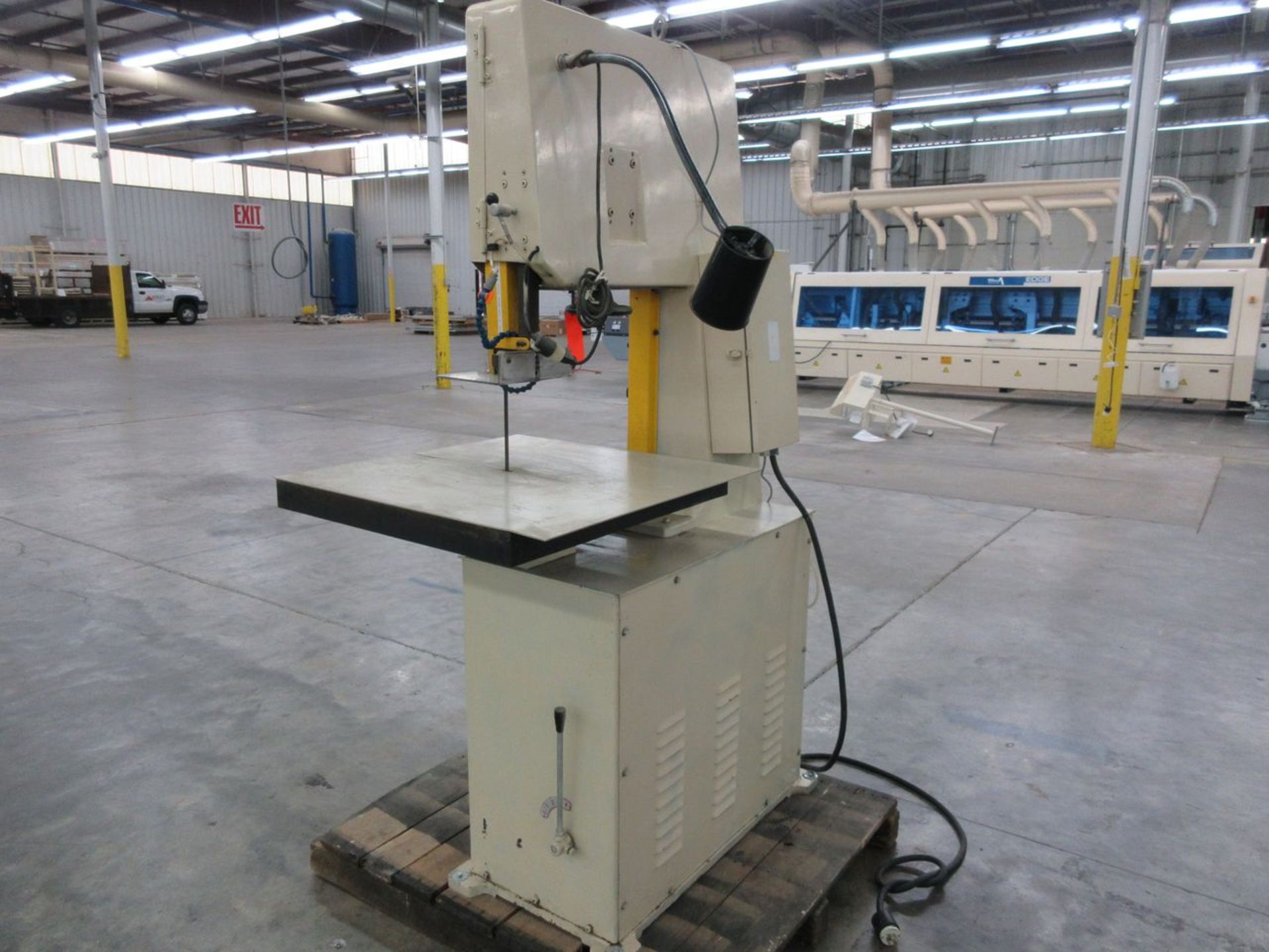 MSC 20 in. Model 0951-4647 Vertical Band Saw, S/N: N0550381; with 29-1/4 in. x 26-3/4 in. Tilting - Image 2 of 6