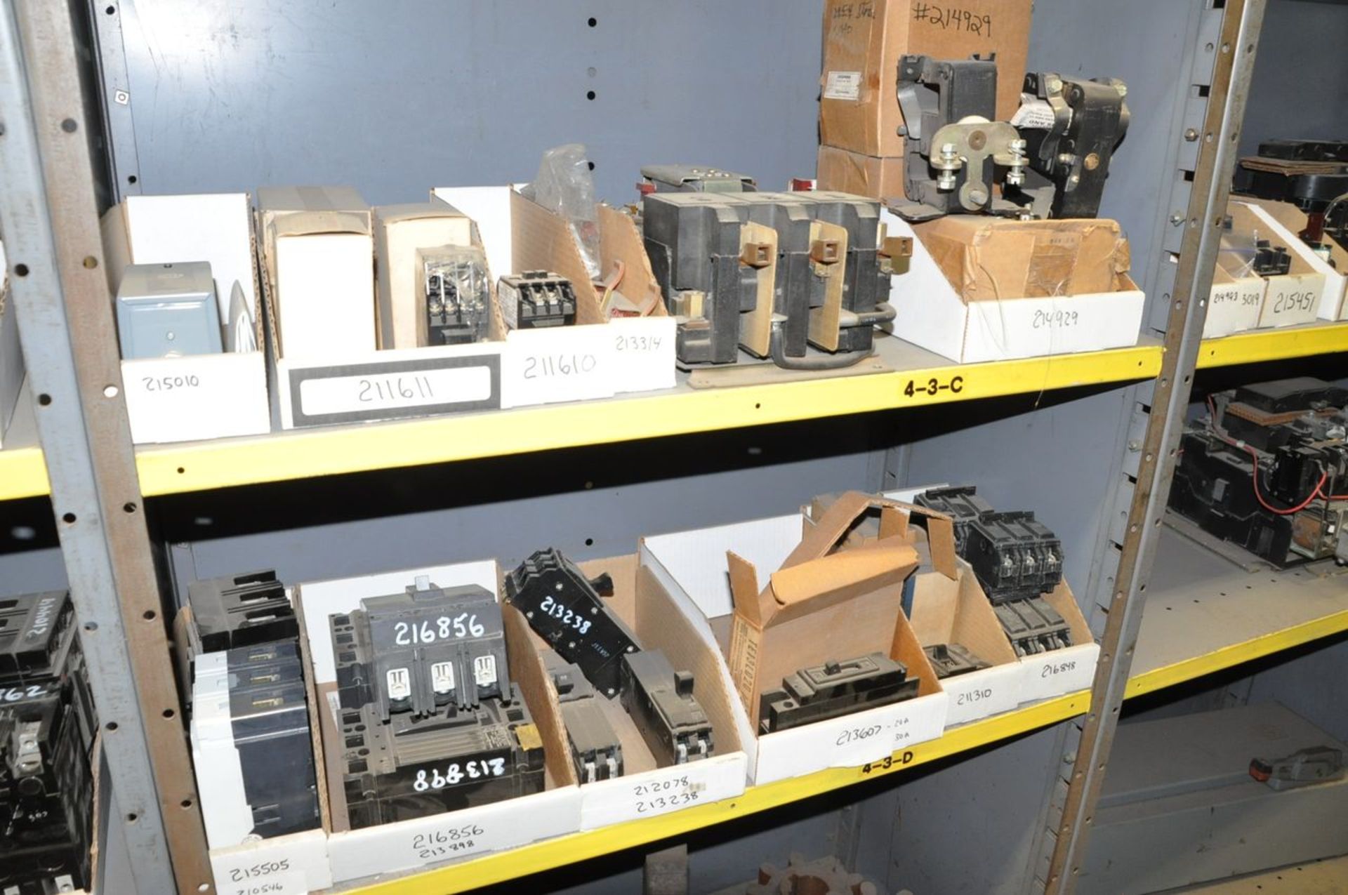 Lot - Various Gears, Machine Parts, Breakers, Contactors, etc. in (1) Row - Image 22 of 31