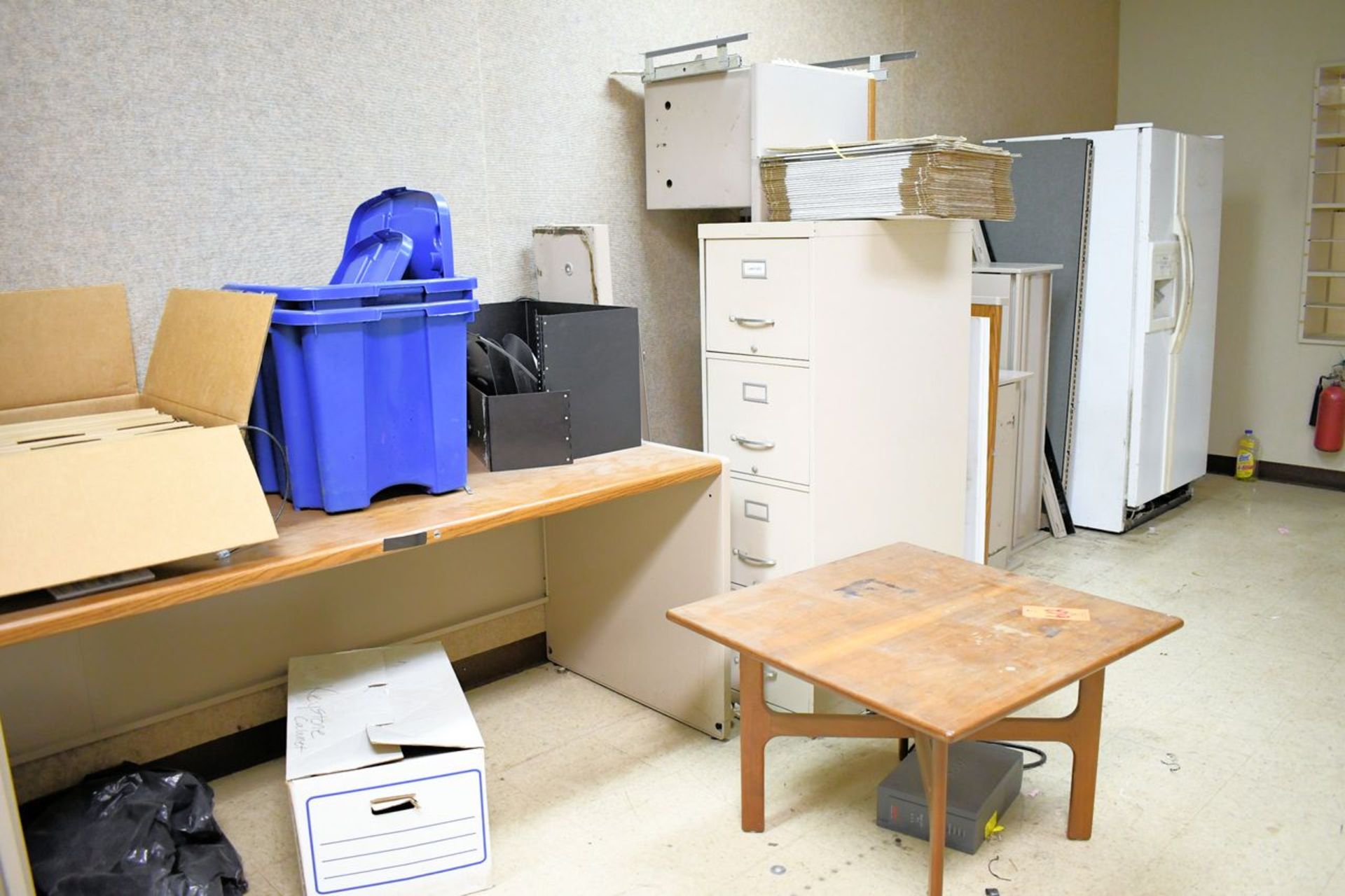 Lot - (2) Desks, (2) Tables, (1) File Cabinet, (1) 2-Door Cabinet, (1) Refrigerator, and Cubicle - Image 2 of 3