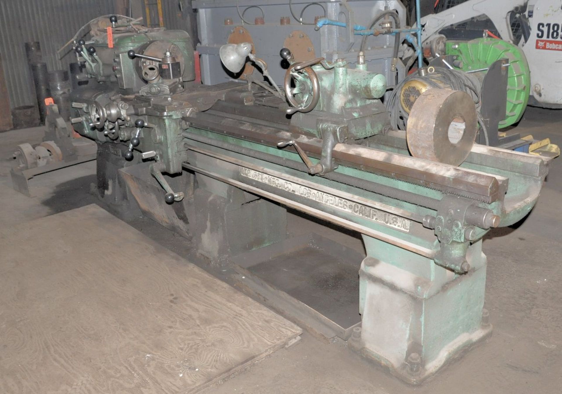 Axelson Model 16, 16" x 78" Geared Head Engine Lathe, S/n N/a, 12" 3-Jaw Chuck, Aloris 2-Position - Image 2 of 5