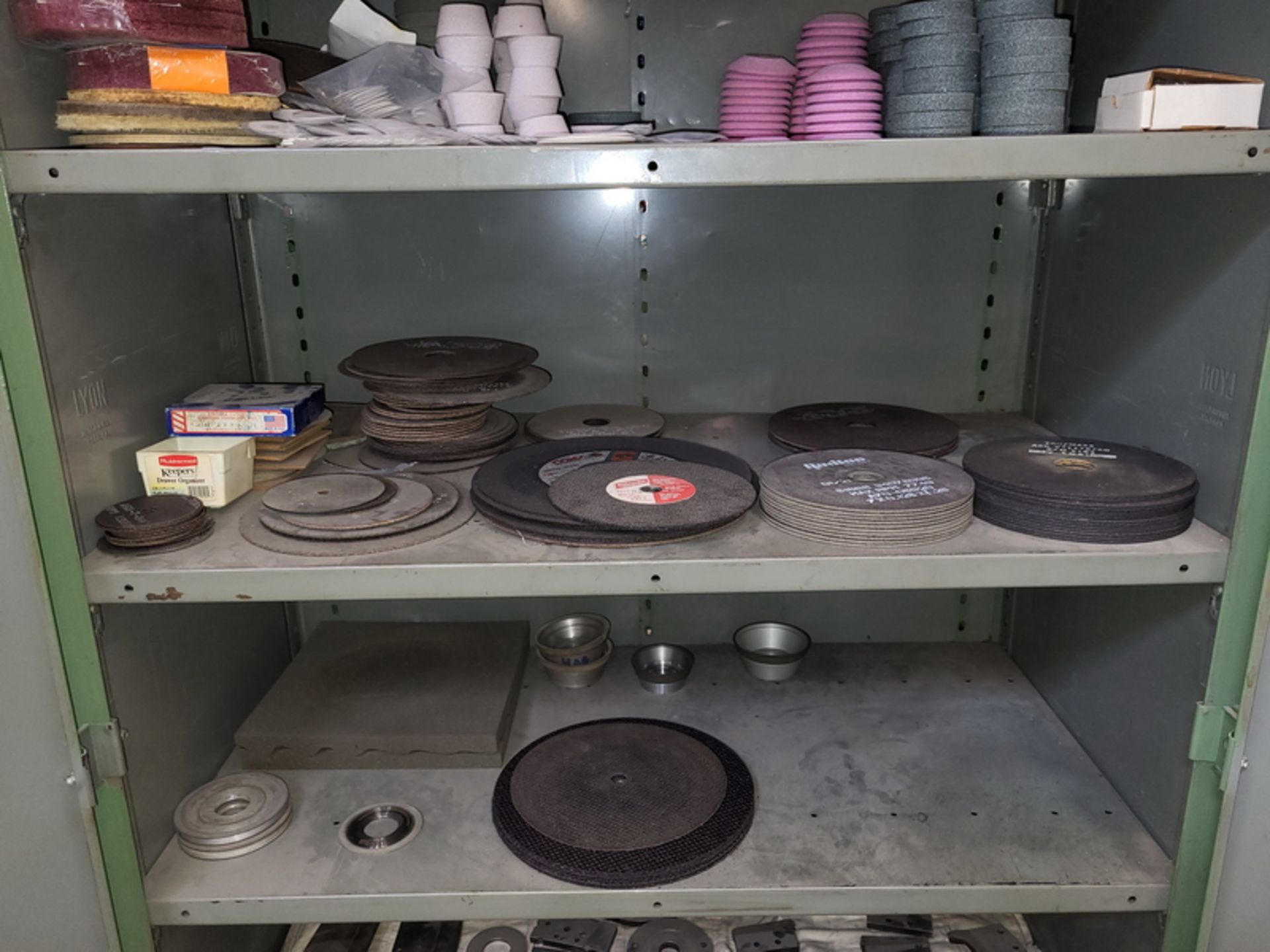 Lot - Shelving Unit & Contents; with Unused Grinding Wheels, Abrasive Wheels, Unused & Used - Image 3 of 4