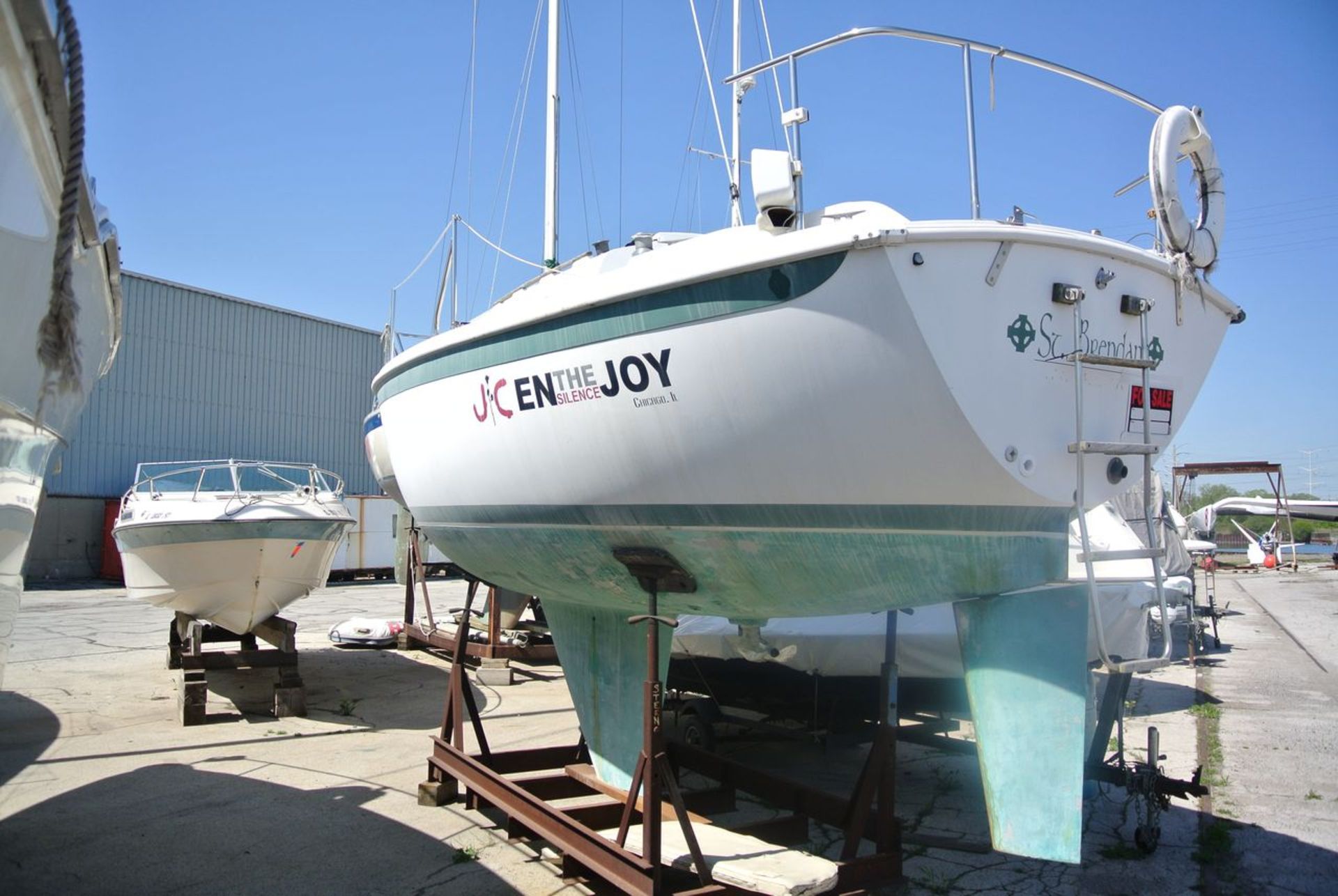 "St. Brendan" - 1979 Ericson Yachts 25 Sailboat, with OMC Zephyr 155-10S Engine; HIN: - Image 5 of 17